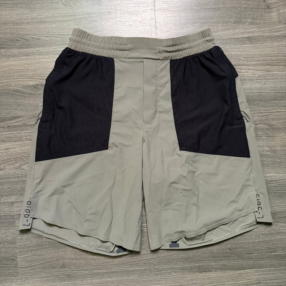 Lululemon Men's In the Key Short 10" Linerless - Brown/Black